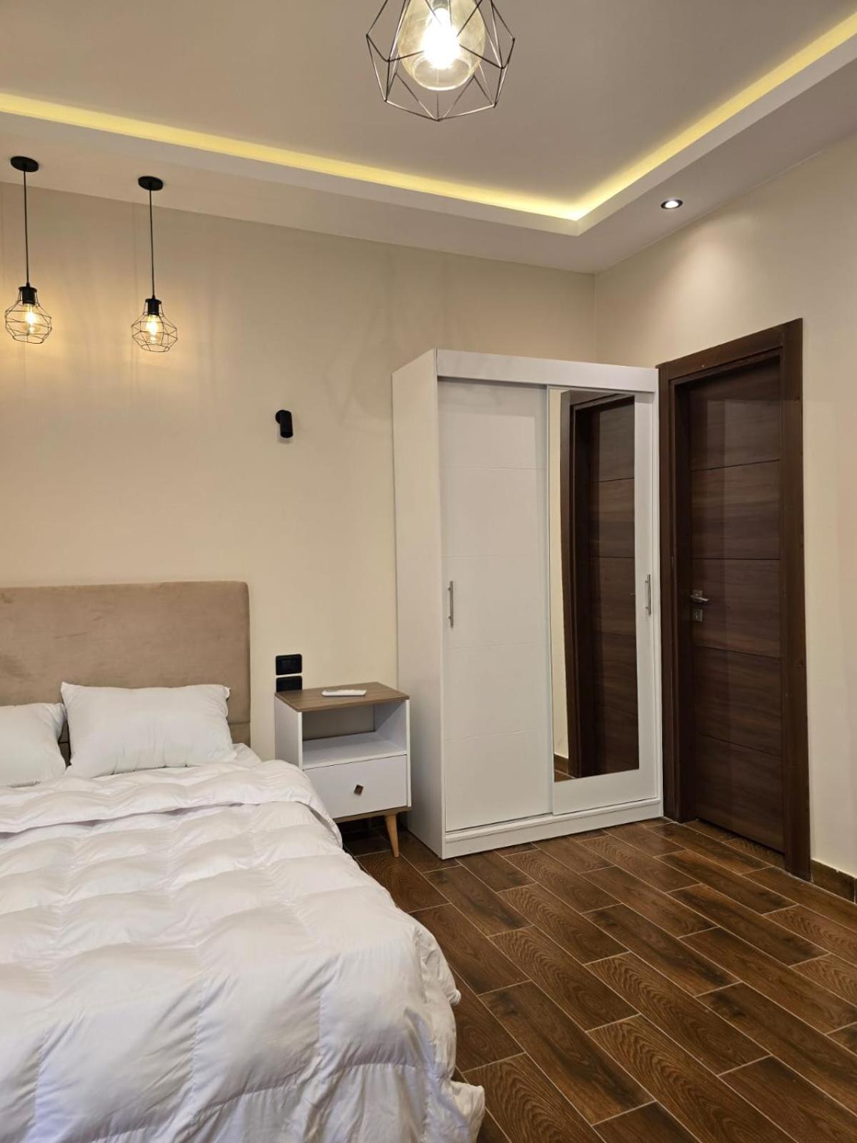 Fully Furnished Modern In New