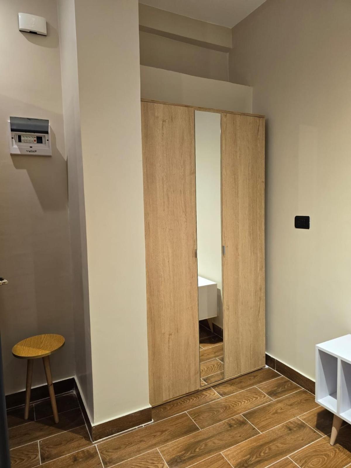 Fully Furnished Modern In New Apartment