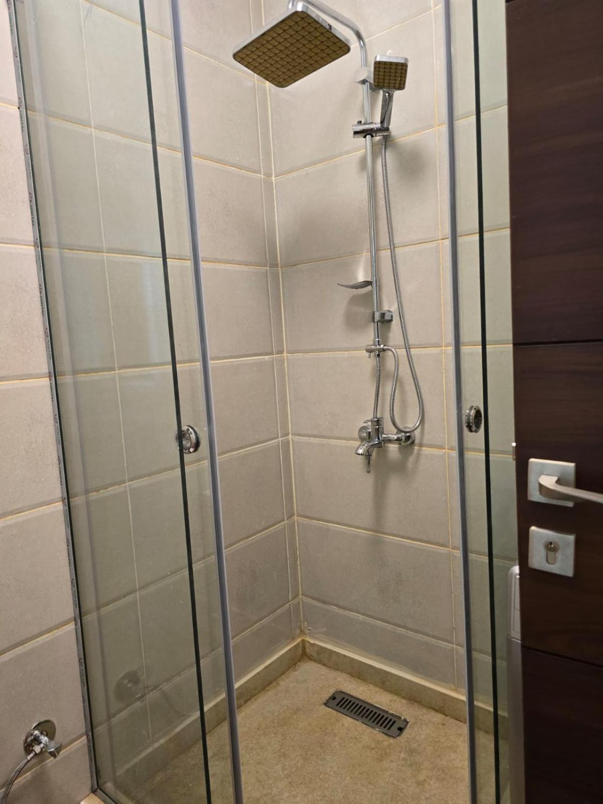 Fully Furnished Modern In New *
