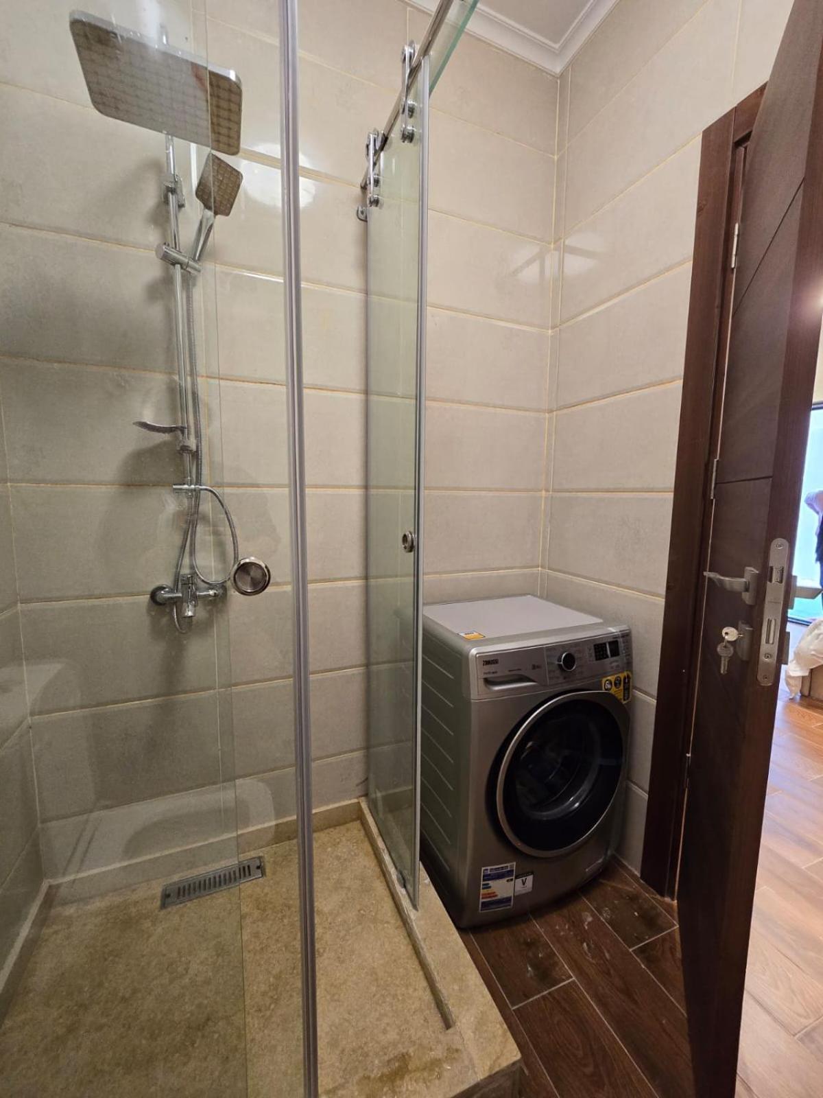 Apartment Fully Furnished Modern In New *